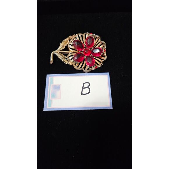 Christmas Red Brooches and Earring Fashion Jewelry - Picture 3 of 7